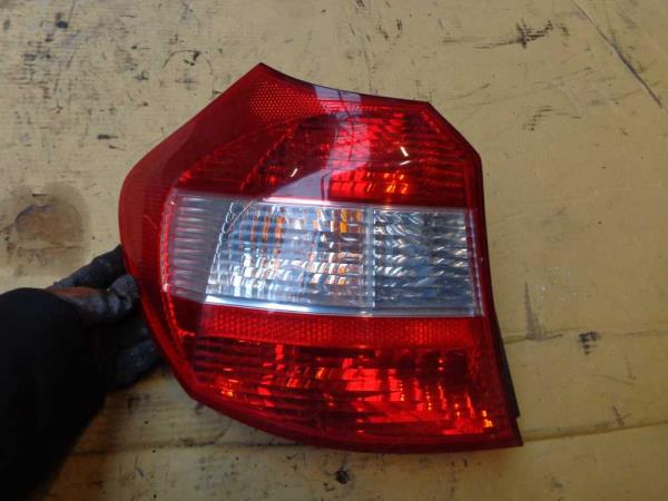 FEU ARRIERE GAUCHE BMW SERIE 1 - Vue 1